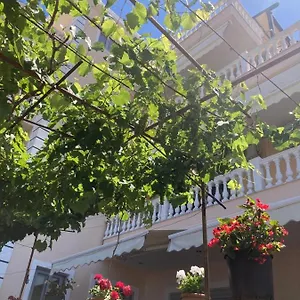 Appartement Himara Apartments Albanië