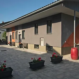 Drevi , Liubliana Eslovenia